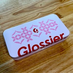 Glossier The Touch Up Kit Limited Edition Holiday 2022 Tin